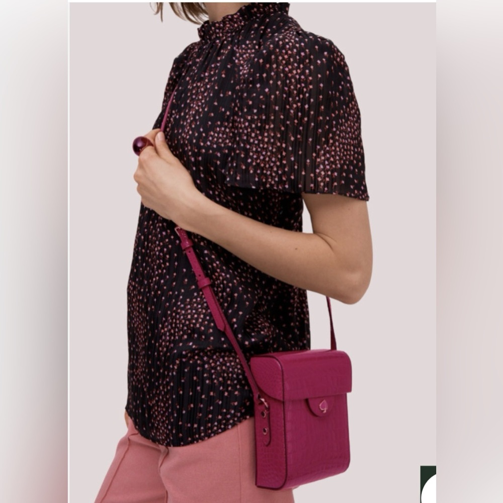 Kate Spade Cleo Croc
Embossed Medium North South Camera Bag in Berry Blitz.